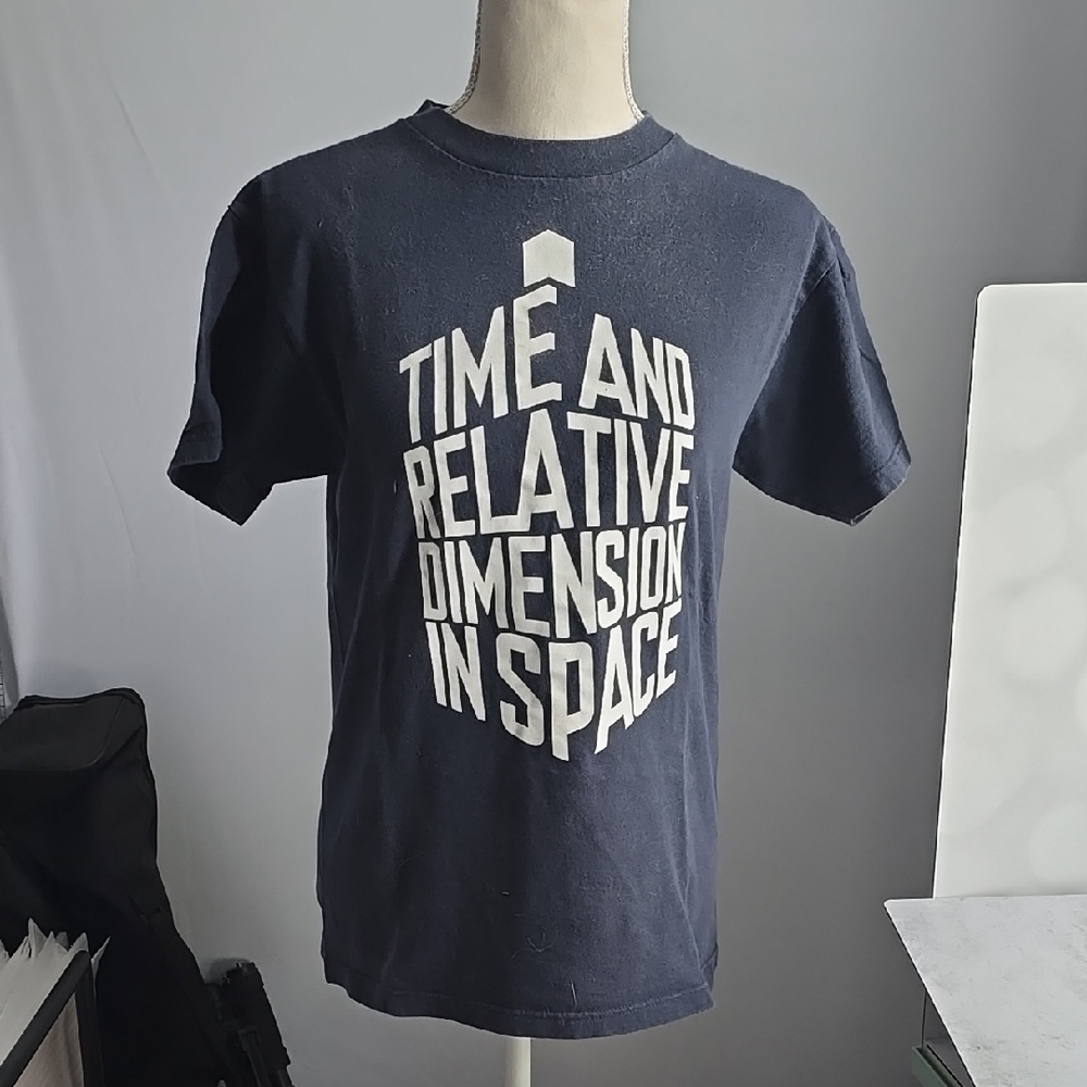 Navy Blue Graphic Tee - Short Sleeve